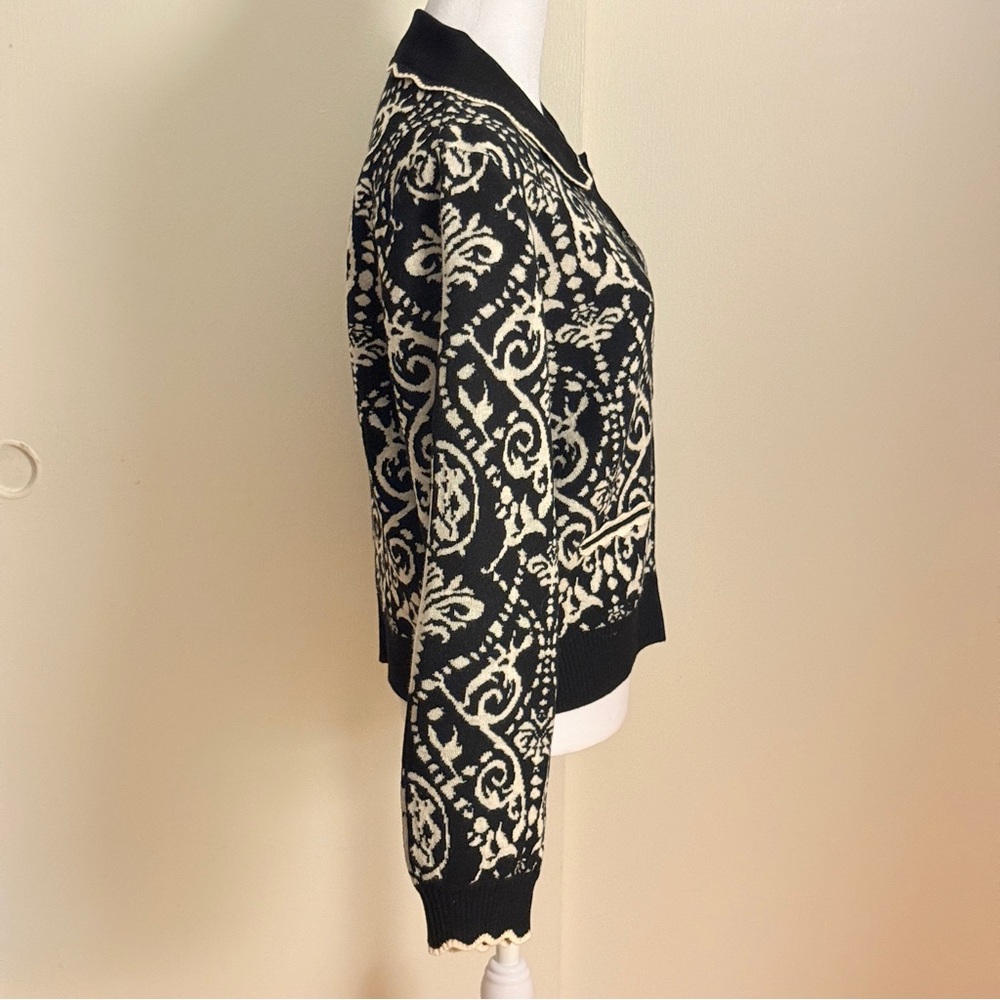 Black And White Patterned Collared Wool Cardigan - image 2
